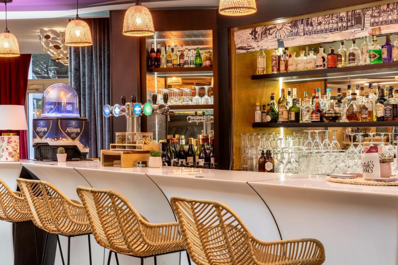 Western Paris 4*